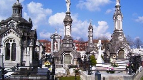 Vota por el Cementerio de La Carriona en el Concurso Nacional de Cementerios
